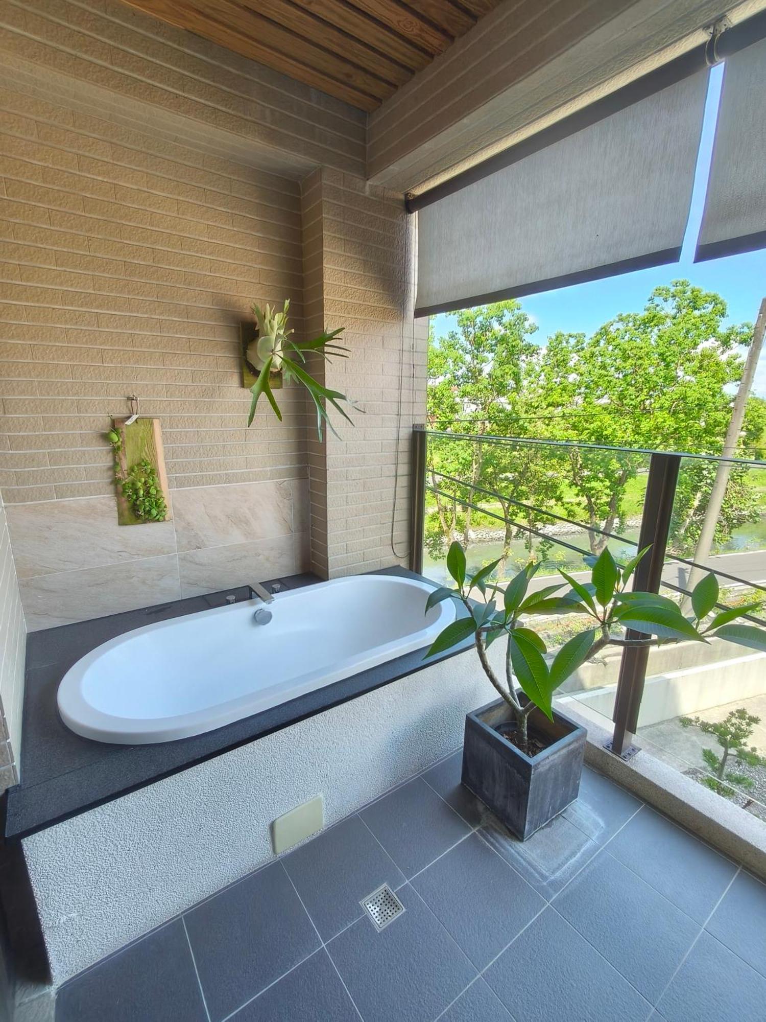 Riverbank Villa Luodong Esterno foto